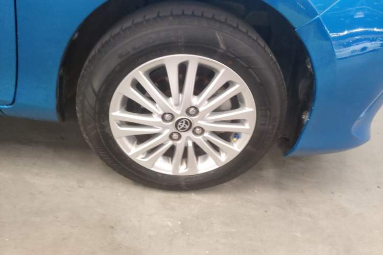 Used Toyota Vios 2017 1.5L CVT Innovation Edition Right Front Wheel Hub