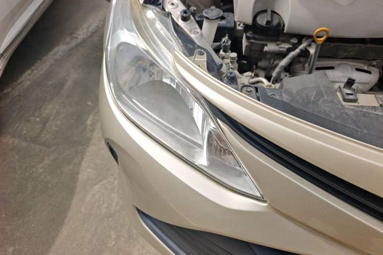 Used Toyota Vios 2017 1.5L CVT Innovation Edition Right Front Headlight