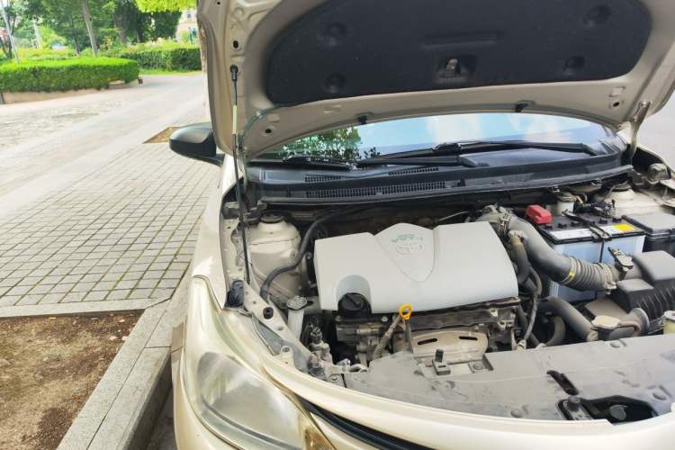 Used Toyota Vios 2017 1.3L Manual Front-Drive Version Engine Bay Right