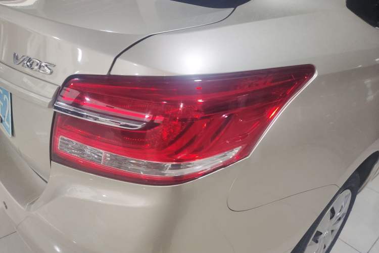 Used Toyota Vios 2017 1.5L CVT Innovation Edition Exterior 6