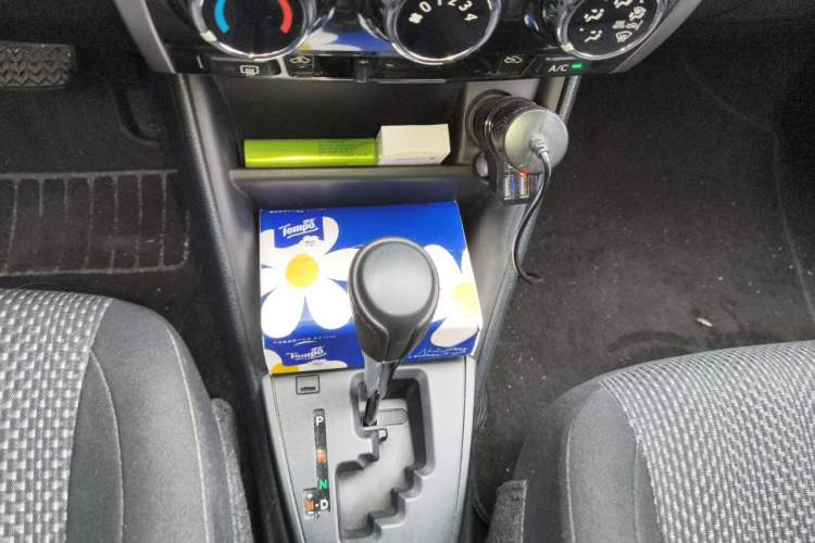 Used Toyota Vios 2017 1.5L CVT Innovation Edition Gear Lever