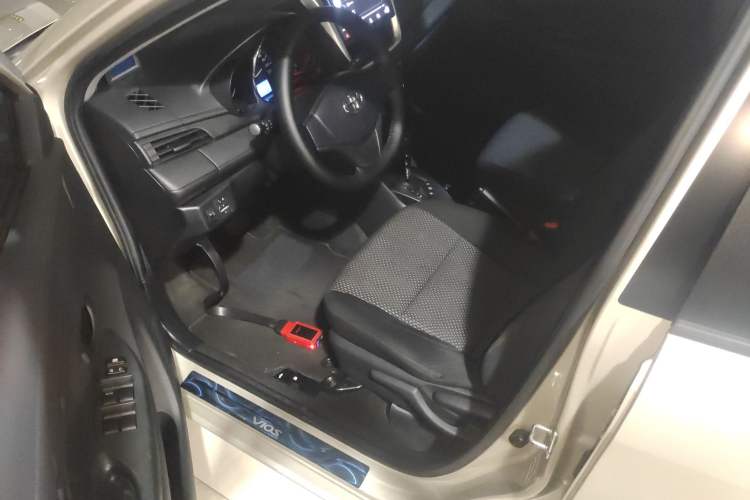 Used Toyota Vios 2017 1.5L CVT Innovation Edition Interior 3