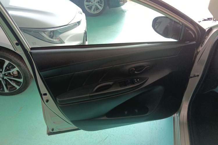 Used Toyota Vios 2017 1.5L CVT Innovation Edition Interior 7