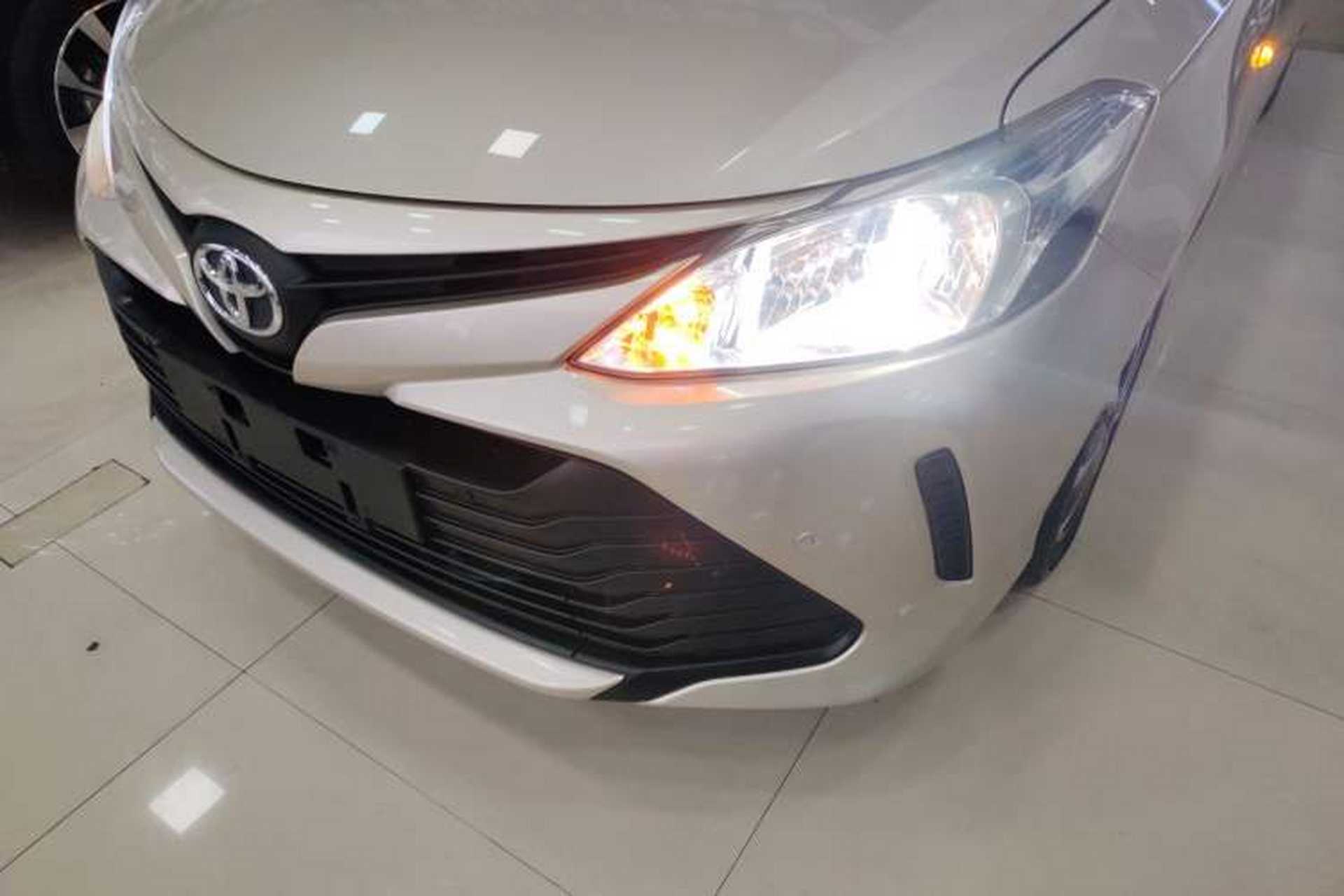 Used Toyota Vios 2017 1.5L CVT Innovation Edition Left Front Headlight
