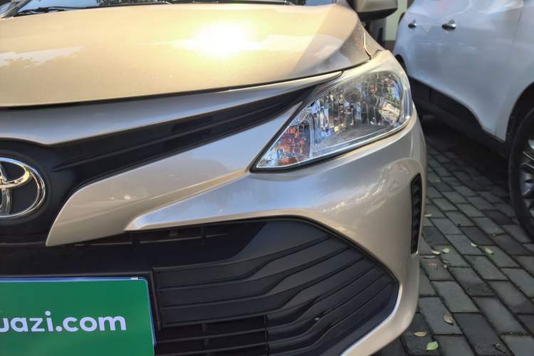 Used Toyota Vios 2017 1.5L Manual Trend Edition Left Front Headlight