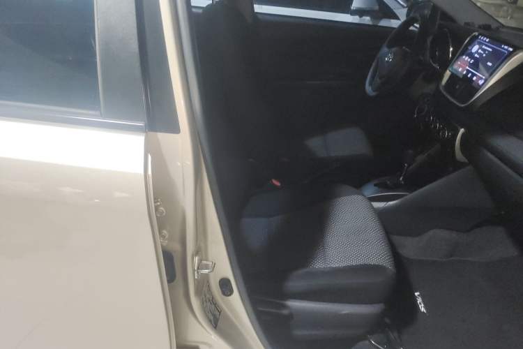 Used Toyota Vios 2017 1.5L CVT Innovation Edition Right Front Seat