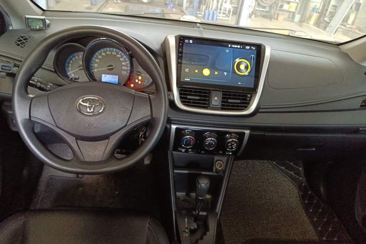 Used Toyota Vios 2017 1.5L CVT Innovation Edition Center Console