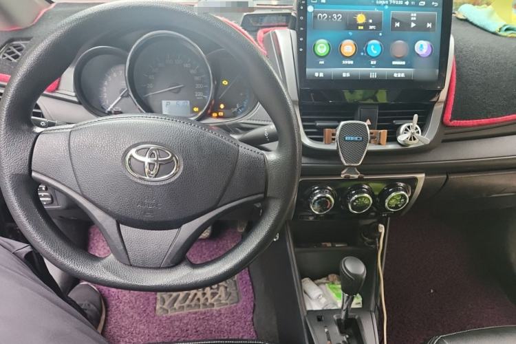 Used Toyota Vios 2017 1.5L CVT Innovation Edition Center Console