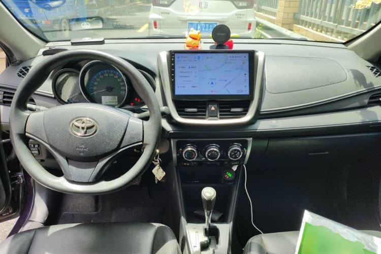 Used Toyota Vios 2017 1.5L CVT Innovation Edition Center Console