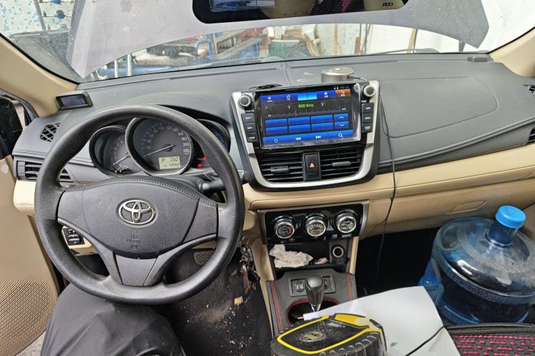 Used Toyota Vios 2017 1.5L CVT Innovation Edition Center Console