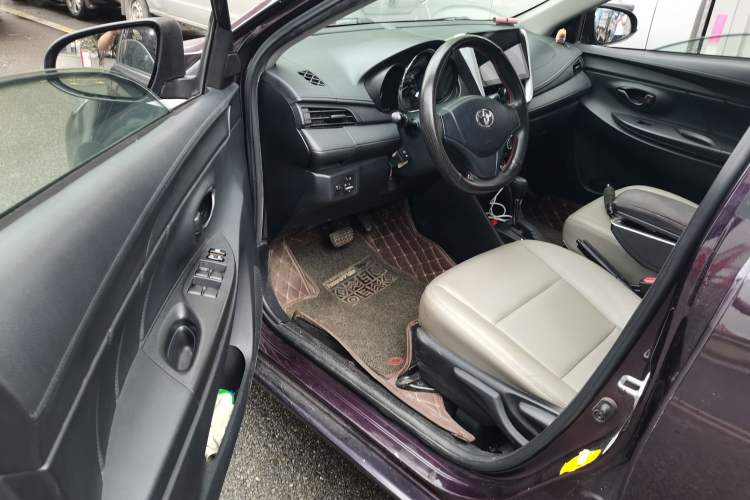 Used Toyota Vios 2017 1.5L CVT Innovation Edition Driver Seat