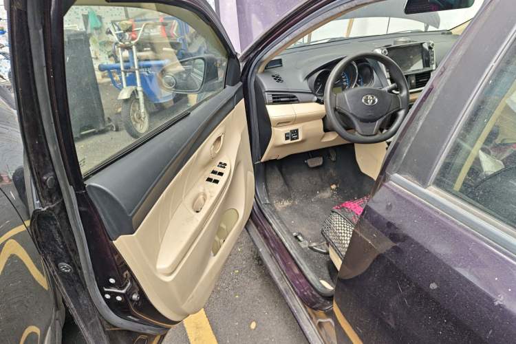 Used Toyota Vios 2017 1.5L CVT Innovation Edition Driver Seat