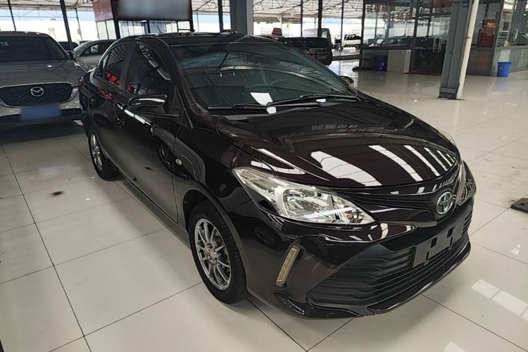 Used Toyota Vios 2017 1.5L CVT Innovation Edition Front Right 45 Deg