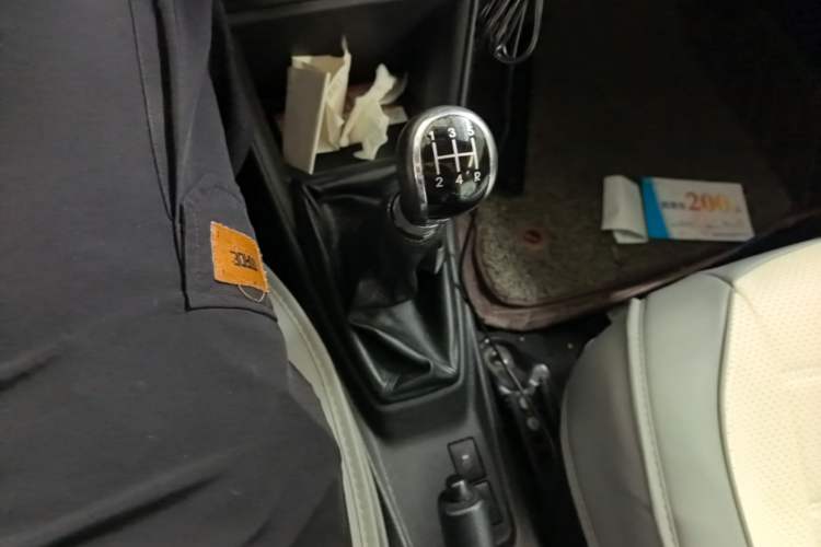 Used Toyota Vios 2017 1.3L Manual Rui Xing Edition Gear Lever