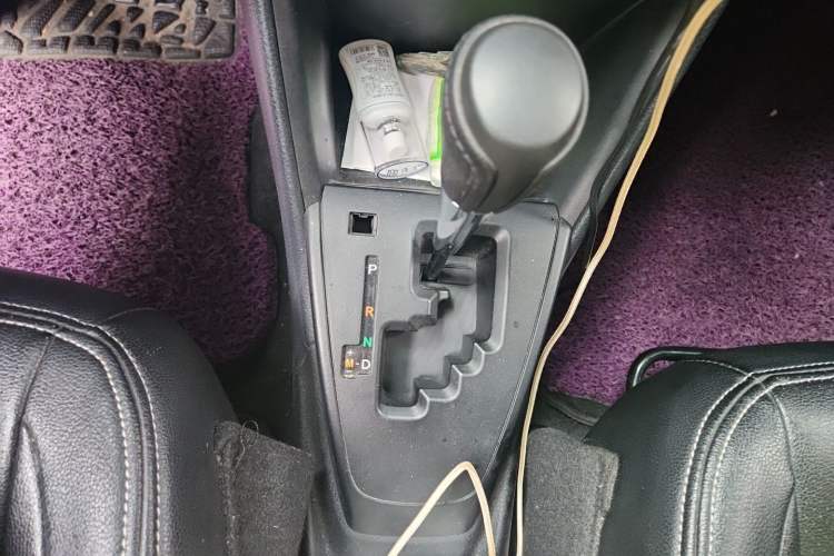 Used Toyota Vios 2017 1.5L CVT Innovation Edition Gear Lever
