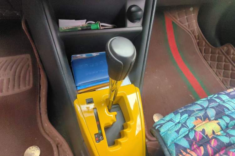 Used Toyota Vios 2017 1.5L CVT Innovation Edition Gear Lever