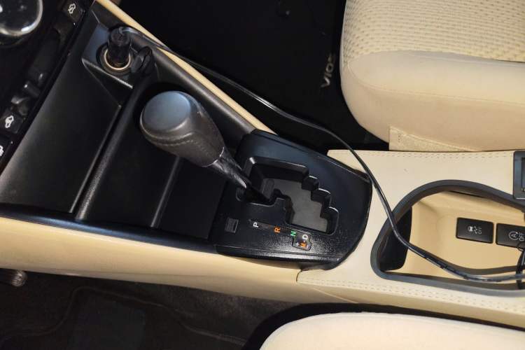 Used Toyota Vios 2017 1.5L CVT Innovation Edition Gear Lever