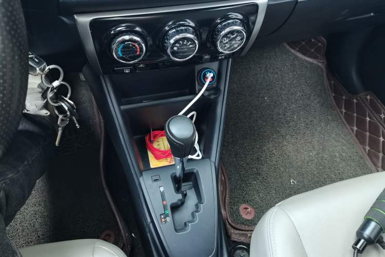 Used Toyota Vios 2017 1.5L CVT Innovation Edition Gear Lever