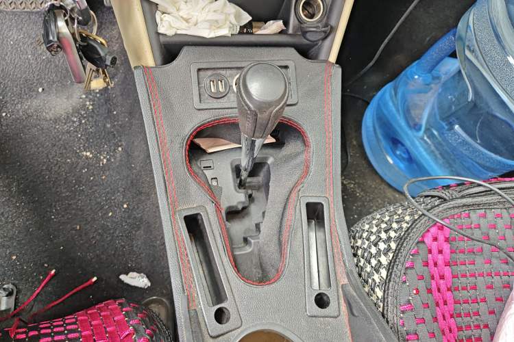 Used Toyota Vios 2017 1.5L CVT Innovation Edition Gear Lever
