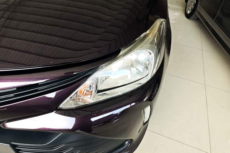 Used Toyota Vios 2017 1.5L CVT Innovation Edition Left Front Headlight