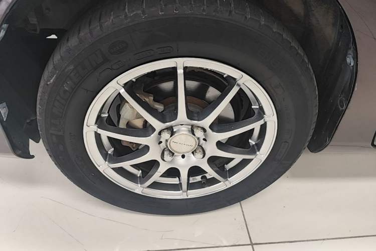 Used Toyota Vios 2017 1.5L CVT Innovation Edition Left Front Wheel Hub