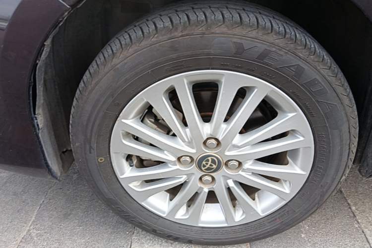 Used Toyota Vios 2017 1.5L Manual Trend Edition Left Front Wheel Hub