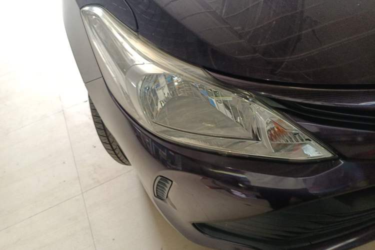 Used Toyota Vios 2017 1.5L CVT Innovation Edition Right Front Headlight