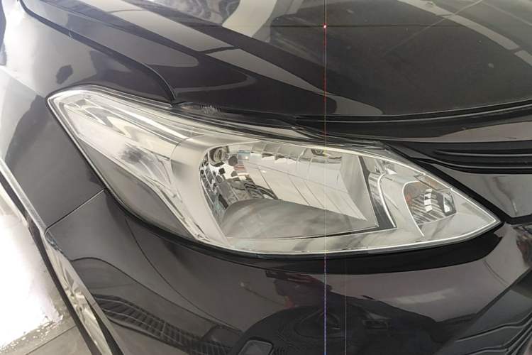Used Toyota Vios 2017 1.5L CVT Innovation Edition Right Front Headlight