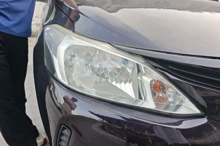 Used Toyota Vios 2017 1.5L Manual Smart Drive Edition Right Front Headlight