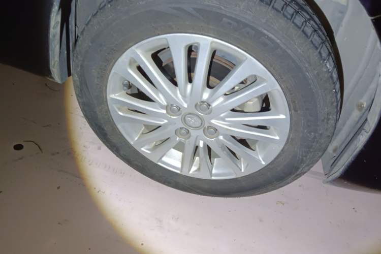 Used Toyota Vios 2017 1.5L CVT Innovation Edition Right Front Wheel Hub