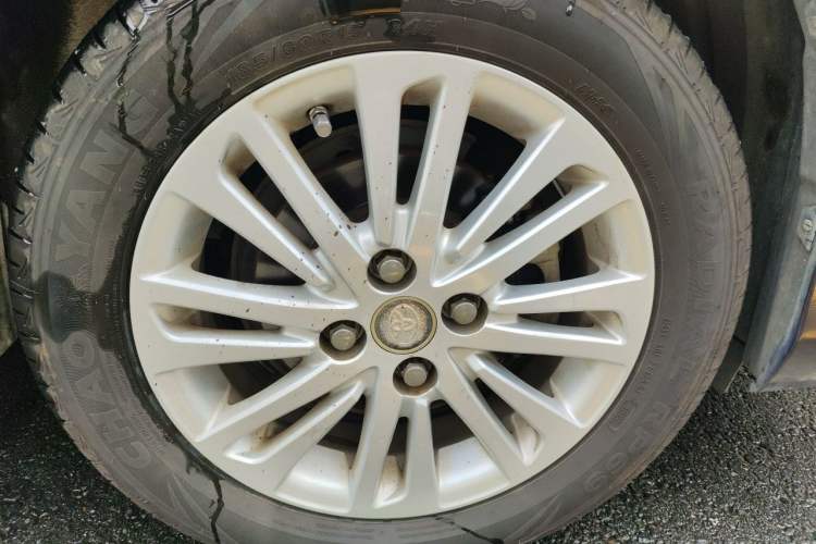 Used Toyota Vios 2017 1.5L CVT Innovation Edition Right Front Wheel Hub
