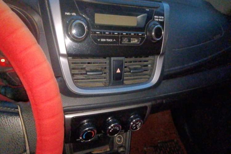 Used Toyota Vios 2017 1.5L Manual Trend Edition Audio And AC Panel