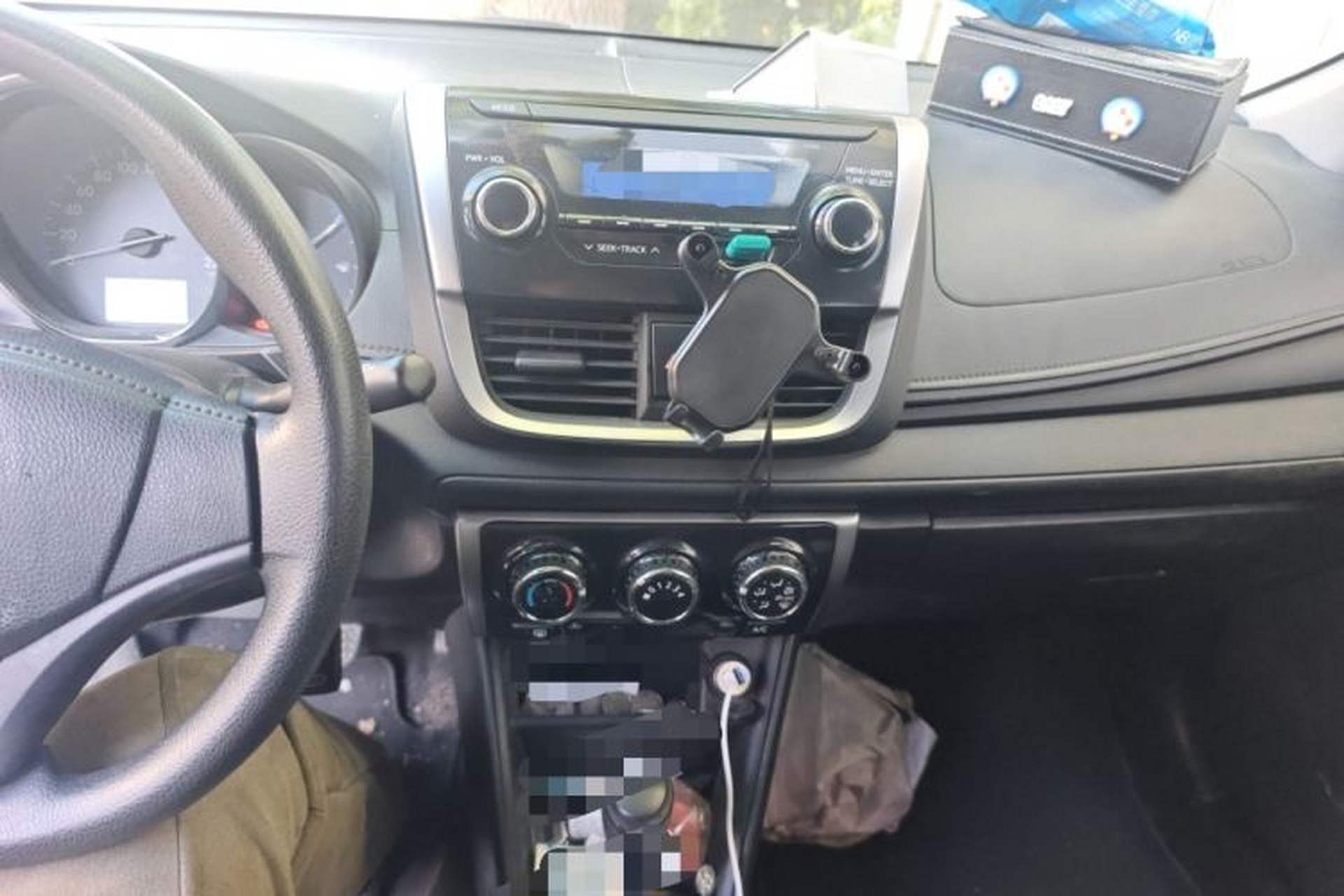 Used Toyota Vios 2017 1.5L CVT Innovation Edition Audio And AC Panel