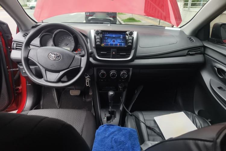 Used Toyota Vios 2017 1.5L CVT Innovation Edition Center Console