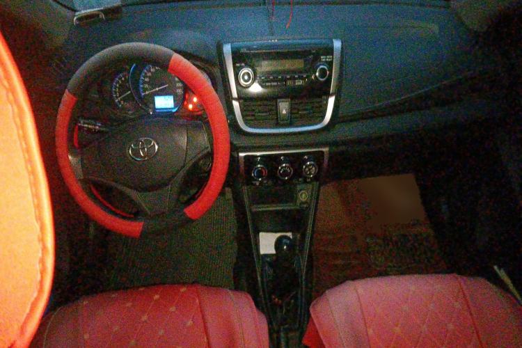 Used Toyota Vios 2017 1.5L Manual Trend Edition Center Console