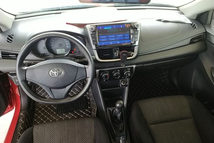 Used Toyota Vios 2017 1.5L Manual Trend Edition Center Console
