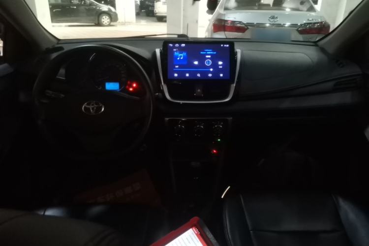 Used Toyota Vios 2017 1.5L CVT Innovation Edition Center Console