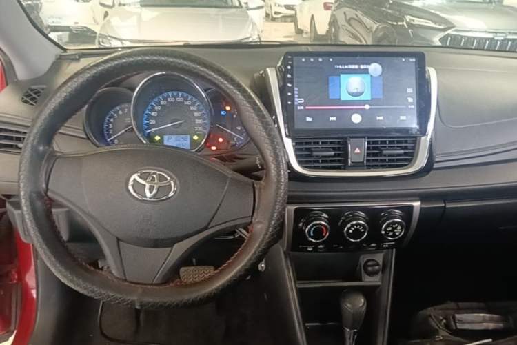 Used Toyota Vios 2017 1.5L CVT Innovation Edition Center Console