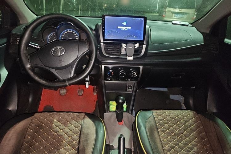 Used Toyota Vios 2017 1.5L Manual Trend Edition Center Console