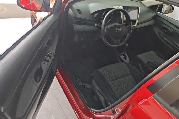 Used Toyota Vios 2017 1.5L CVT Innovation Edition Driver Seat