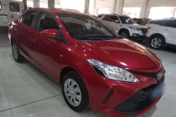Used Toyota Vios 2017 1.5L CVT Innovation Edition Front Right 45 Deg