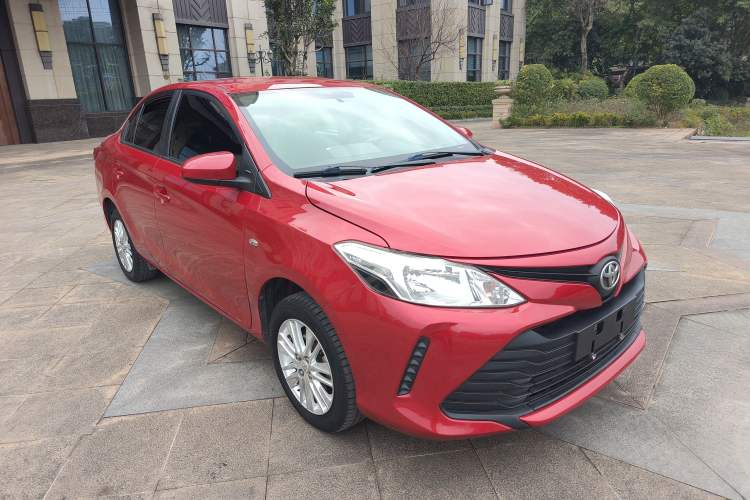 Used Toyota Vios 2017 1.5L CVT Innovation Edition Front Right 45 Deg