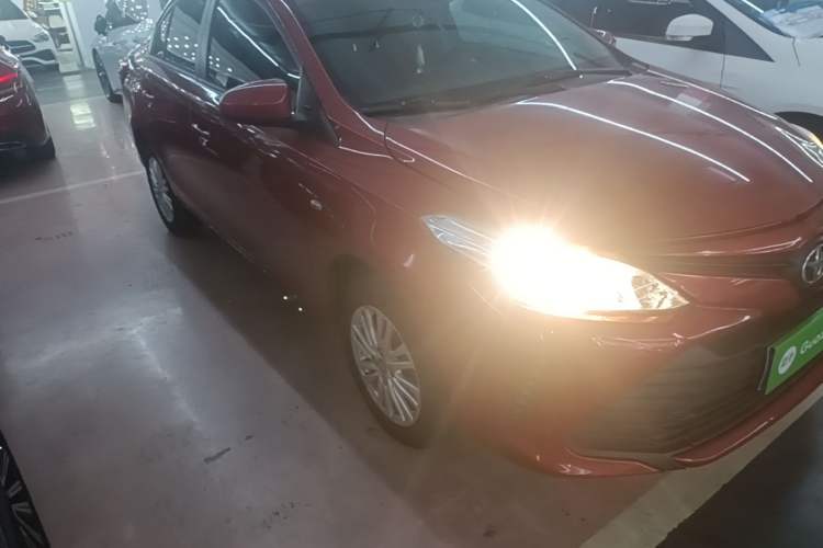 Used Toyota Vios 2017 1.5L CVT Innovation Edition Front Right 45 Deg