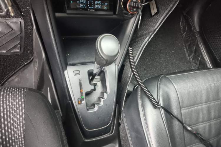 Used Toyota Vios 2017 1.5L CVT Innovation Edition Gear Lever