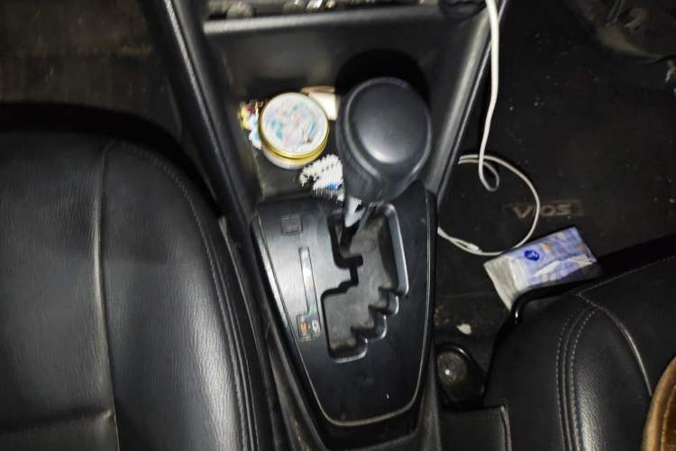 Used Toyota Vios 2017 1.5L CVT Innovation Edition Gear Lever