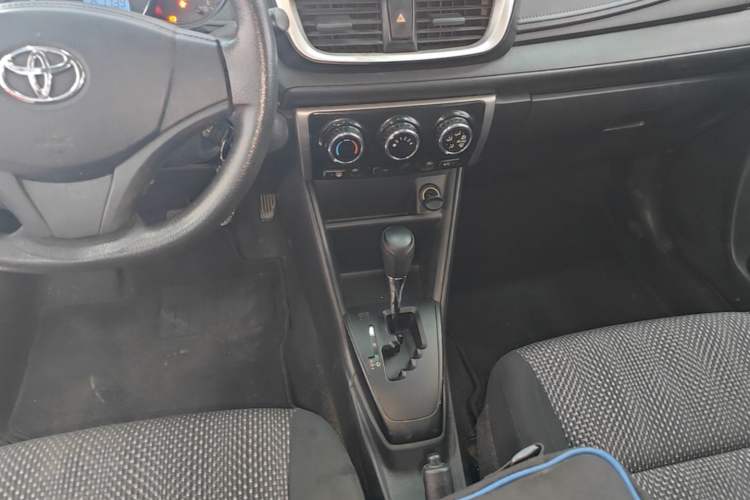 Used Toyota Vios 2017 1.5L CVT Innovation Edition Gear Lever