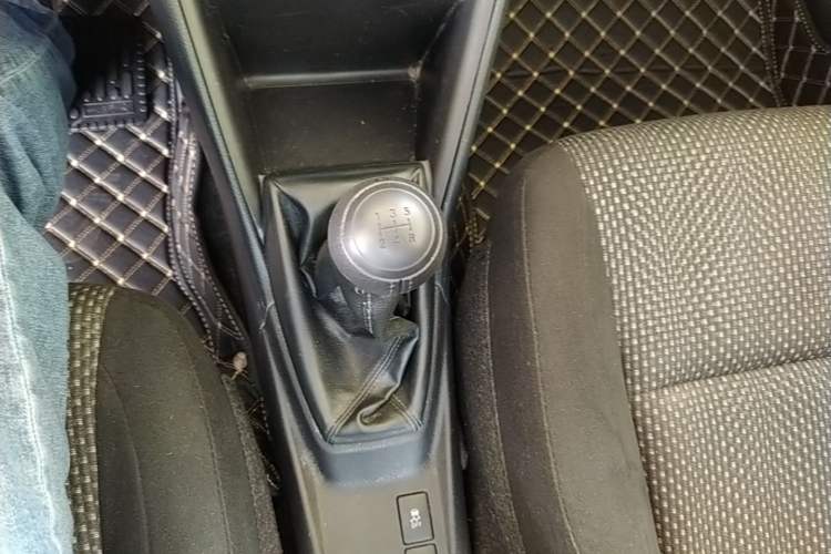Used Toyota Vios 2017 1.5L Manual Trend Edition Gear Lever