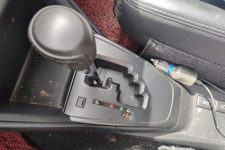 Used Toyota Vios 2017 1.5L CVT Innovation Edition Gear Lever