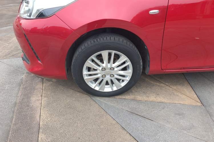 Used Toyota Vios 2017 1.5L CVT Innovation Edition Left Front Wheel Hub