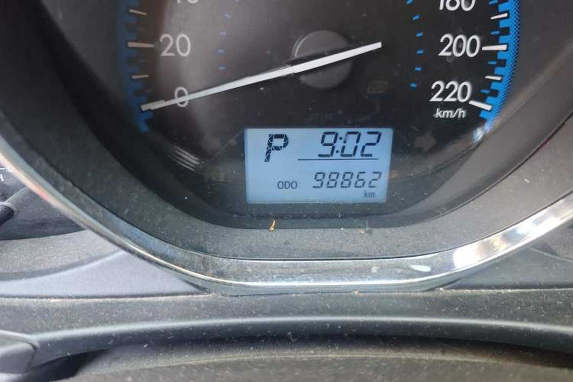 Used Toyota Vios 2017 1.5L CVT Innovation Edition Odometer Close Up